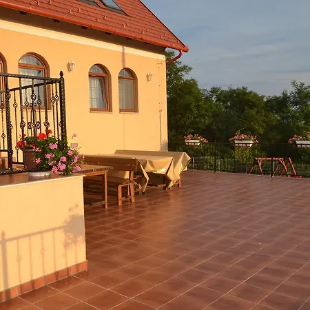 Guest house Berezdteto Vendeghaz *